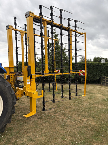Claydon straw harrow tractor - claydon,