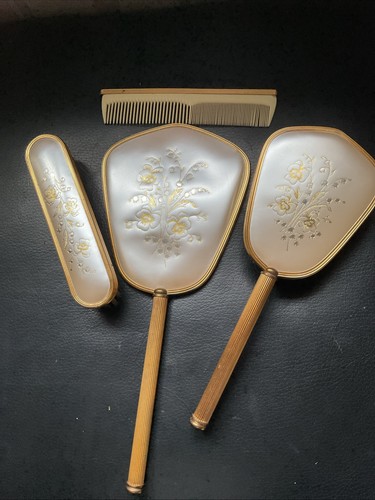 Vintage dressing table set - table,