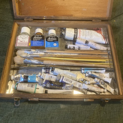 Vintage artists paint box - artists,