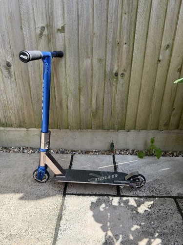 Bullit 357 stunt - bullit, scooter