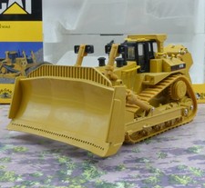 Norscot 55025 CAT D11R Bulldozer and Ripper - 1:50 scale diecast model vgc boxed