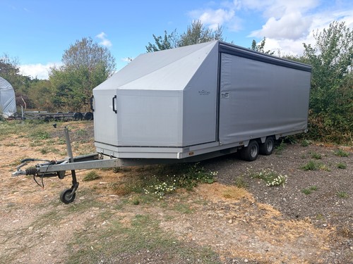 Car trailer moetefindt - car,
