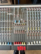**Allen & Heath GL2200 24:4:2