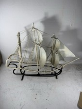 ANTIQUE / VINTAGE MODEL BOAT /