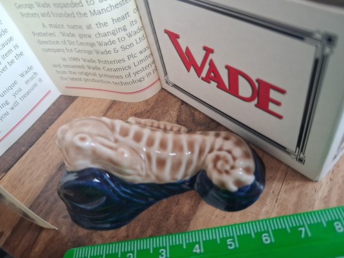 Wade whimsies whopper sea - whopper,