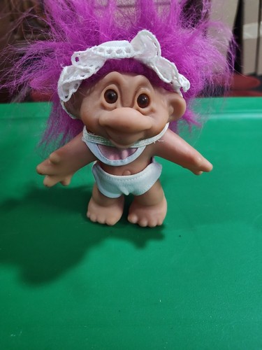Vintage 1986 dam - dam, doll