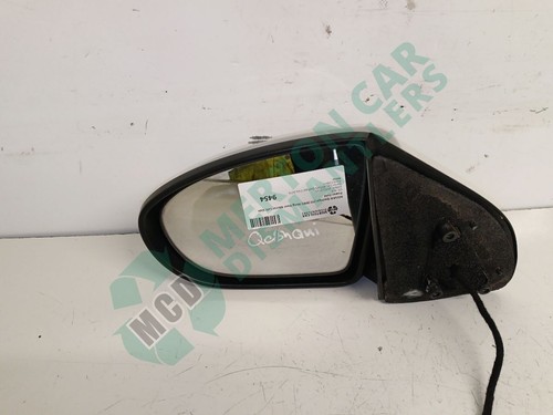 Nissan qashqai j10 - nissan, wing