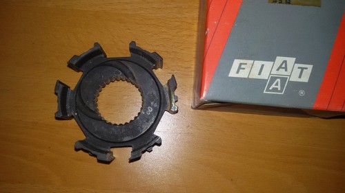 Fiat 4391095 gear hub gearbox - gear,