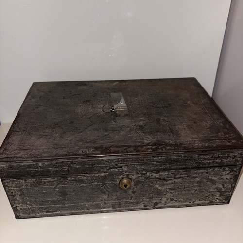 Original vintage deed box - vintage,