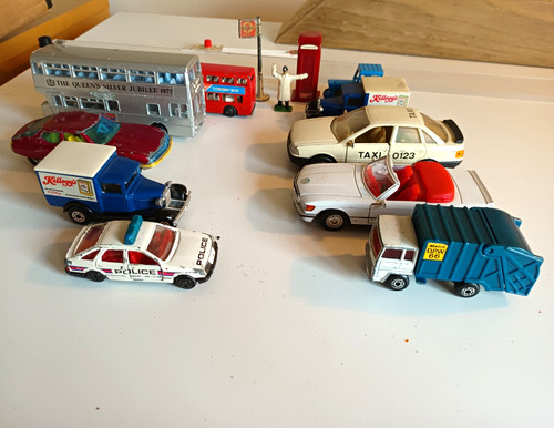 Dinky toys atlantean bus - toys,