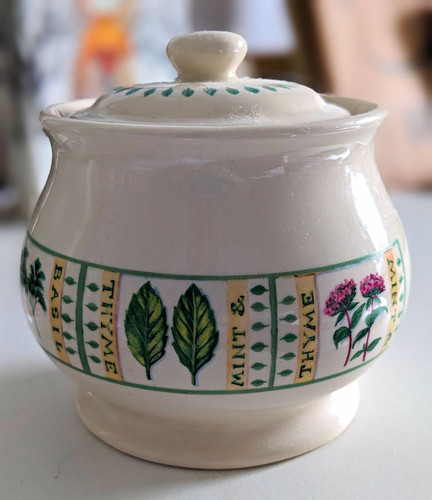 Green pottery cloverleaf - t.g.,
