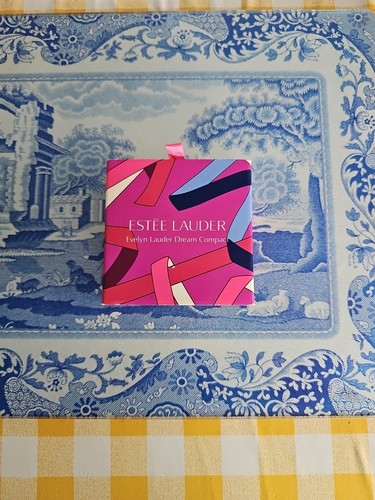 Estee lauder compact - estee,