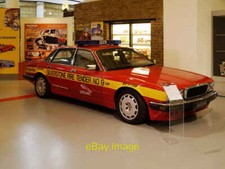 Photo 12x8 Jaguar XJ40 Fire