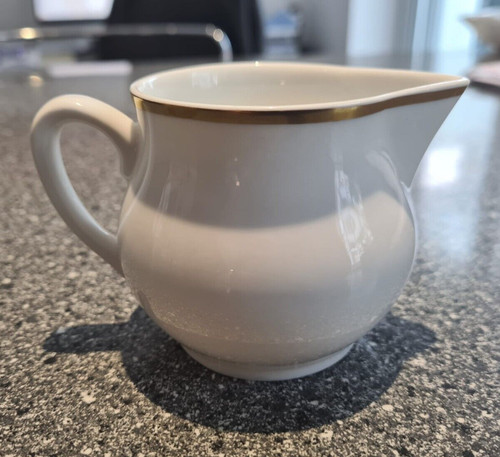 Royal stafford chinacraft milk - stafford,