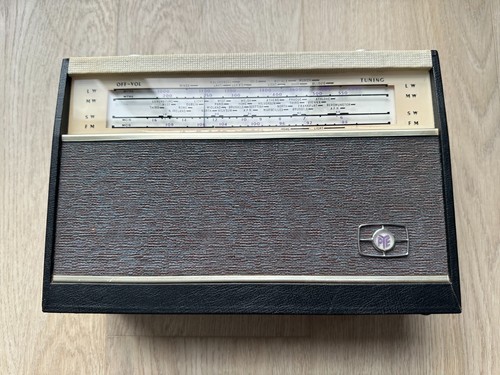 Super rare vintage radio - super, pye