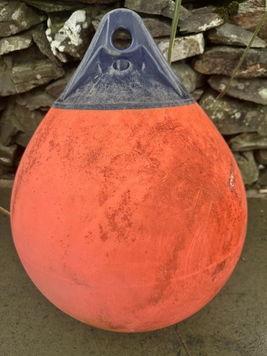 Inflatable polyform buoy - inflatable, a2