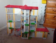 Large 4 Storey Playmobil School.with Lots Of Extras And Accessories