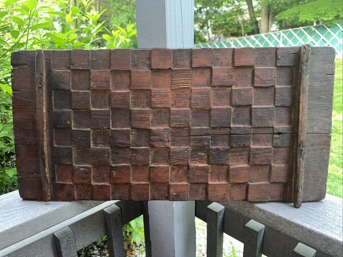 Antique wood brutalist - wood,