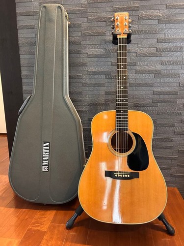 1976 martin blue - d-28,