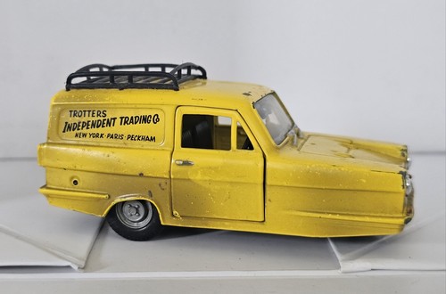 Corgi lledo reliant - lledo, van