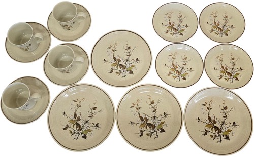 Royal doulton wild cherry - doulton,