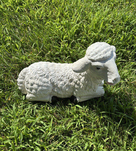 Lamb figurine statue garden - statue,