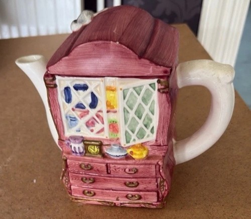 Pink white ceramic novelty - pink/white,