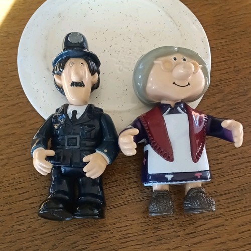 Postman pat figures - 2,