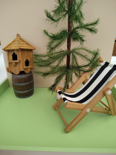 Dolls house garden - dolls,