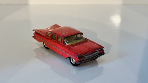 Corgi toys 220 chevrolet - corgi,