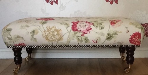 New footstool laura - a,