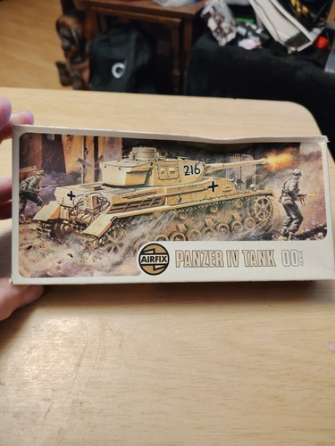 Airfix scale panzer tank - scale, iv