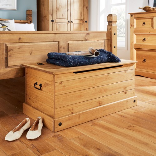 Corona solid pine bedroom - pine,