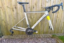 Ultegra Di2 Groupset - Disc