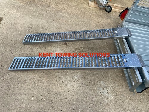New pair steel - pair, loading