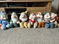 Disney Store Snow White & The