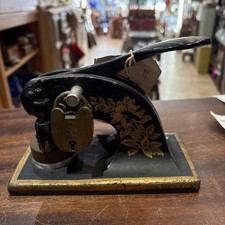 VINTAGE / ANTIQUE OLD LETTERHEAD PRESS/EMBOSSER