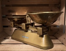 Vintage Style - Gold Tone Aged