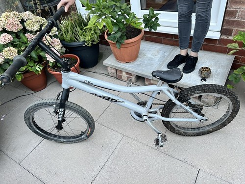 Onza vee trails bike - onza, t-vee