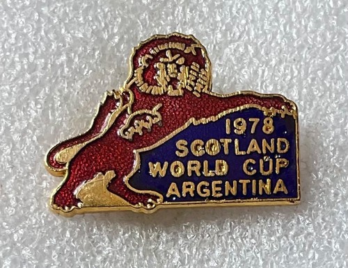 Scotland football enamel pin - scotland,