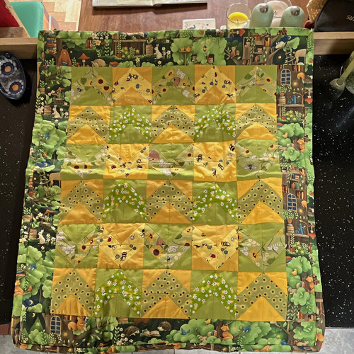 Green yellow patchwork quilt - green,