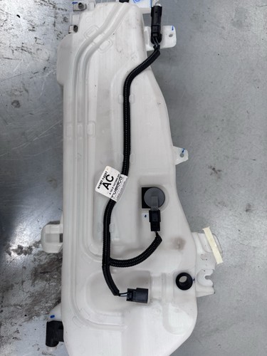 Amarok screen wash bottle - wash,