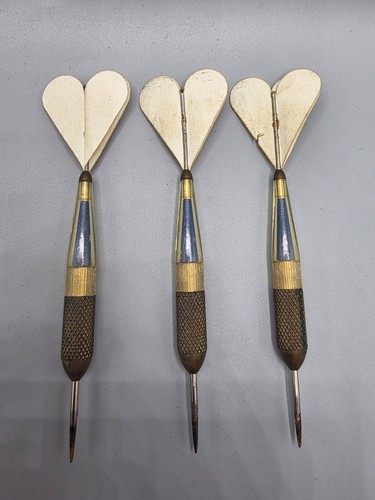 Vintage dorwin darts set - vintage,
