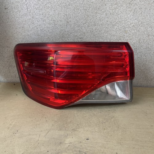Toyota avensis 2013 - 2013-2015, rear