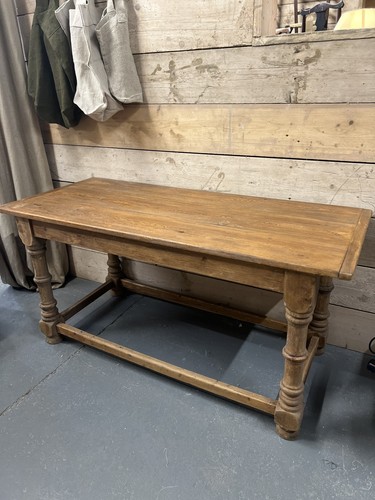 Large solid oak table - large,