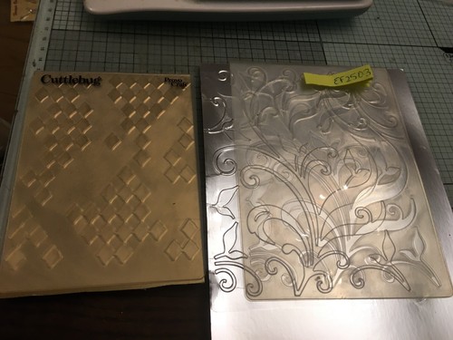 Cuttlebug diamond check - , &