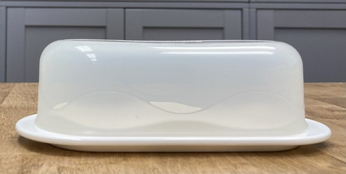 Tupperware salt pepper - &,