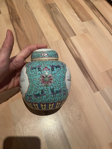 Chinese porcelain vase - porcelain, green