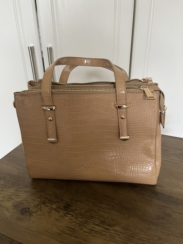 Ladies tote style - tote, handbag
