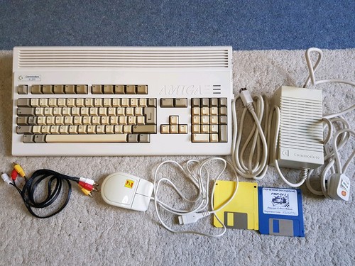 Commodore amiga 1200 computer - amiga,
